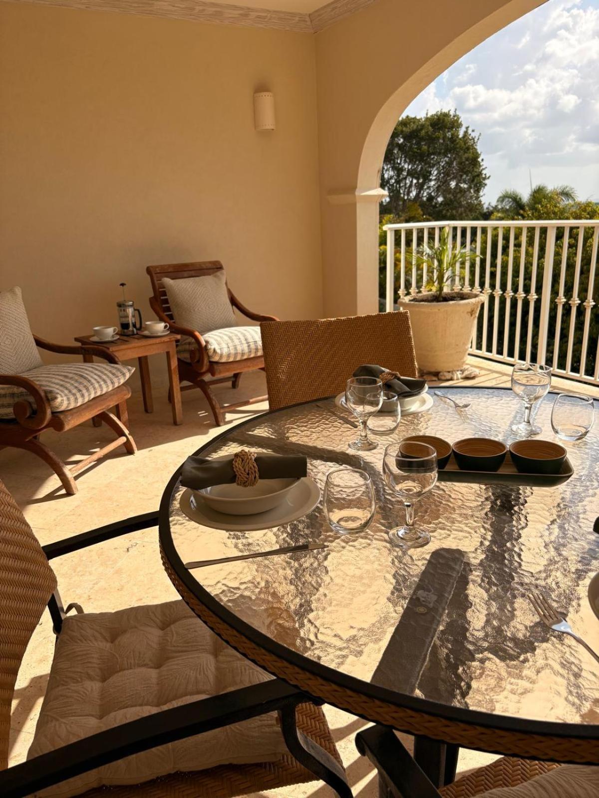Royal Apartments 1 Bedroom Apartment Sea Views Saint James Bagian luar foto